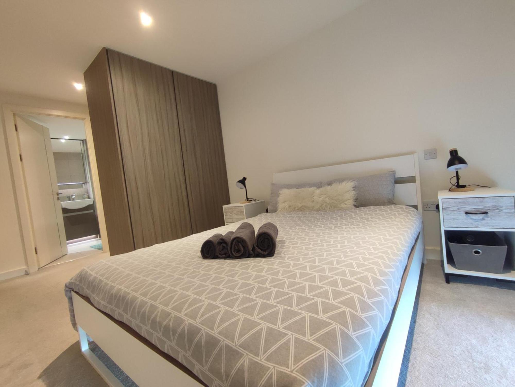 Luxury Riverside Apt With Easy Access To Central London, O2, Excel Centre And Parking Екстер'єр фото