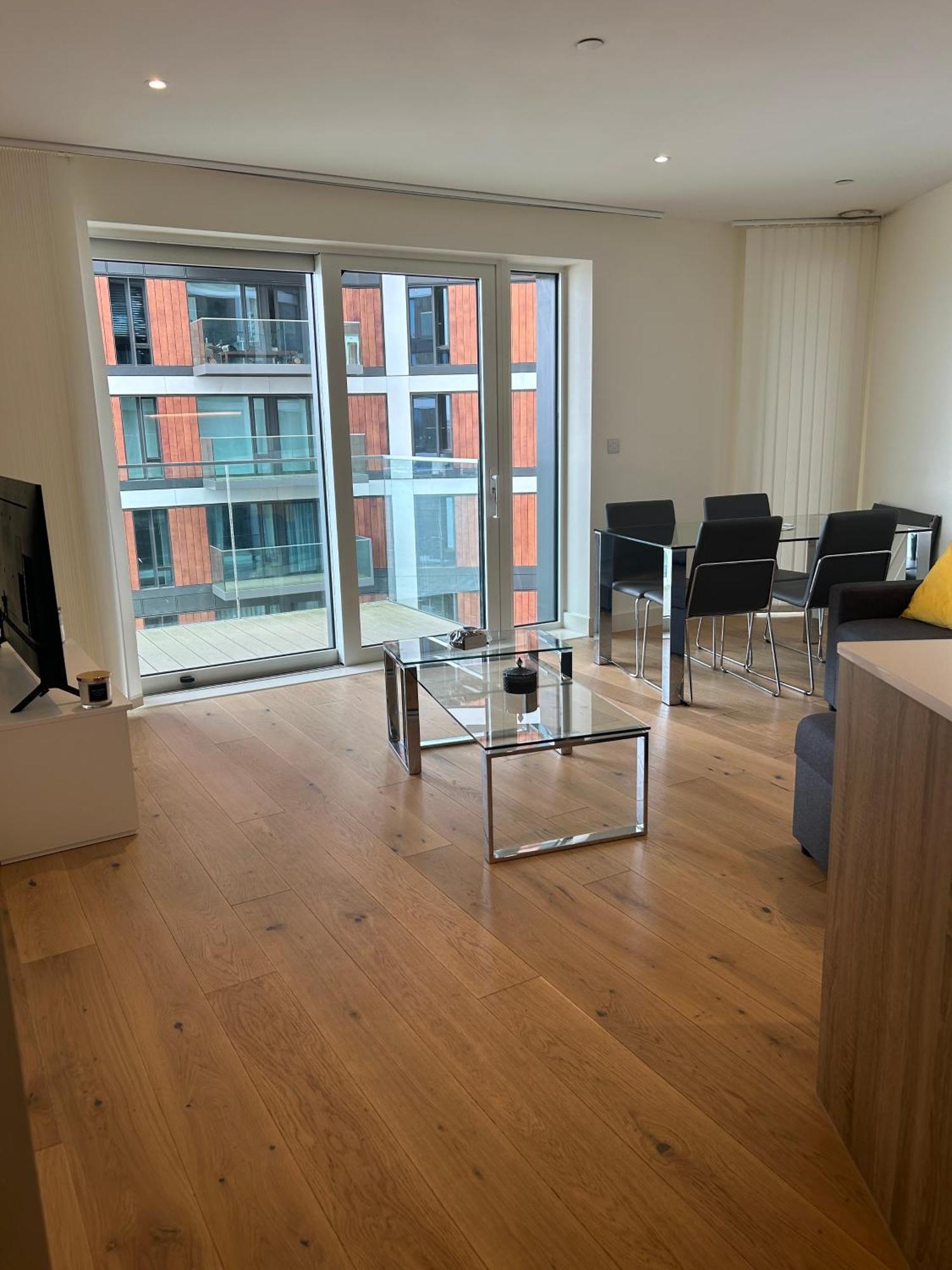 Luxury Riverside Apt With Easy Access To Central London, O2, Excel Centre And Parking Екстер'єр фото